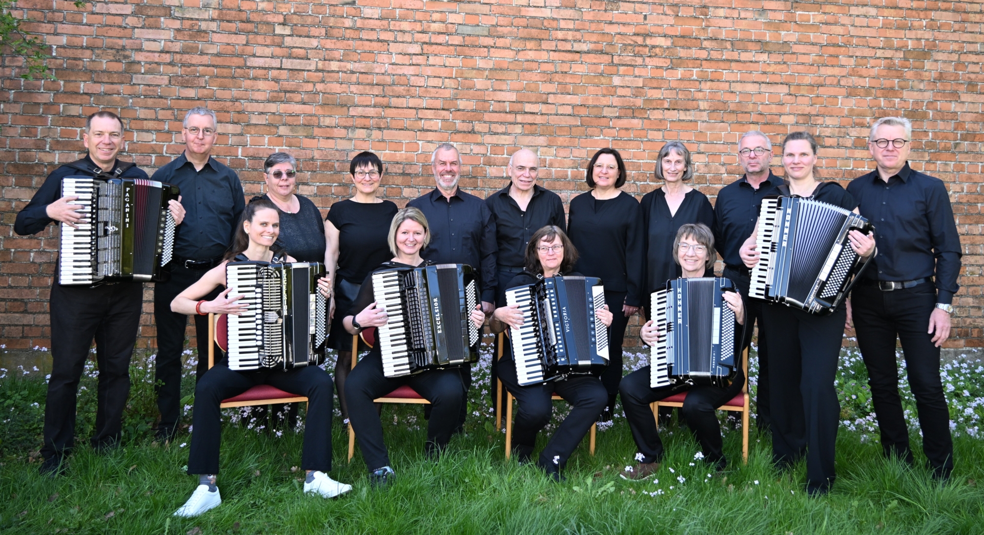 Gruppenbild des Akkordeonorchesters accordimento Stuttgart-Möhrungen